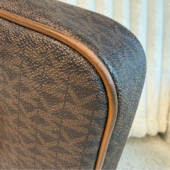 Michael Kors | Jet Set Dark Brown Logo Small Crossbody Bag - Picture 6 of 9